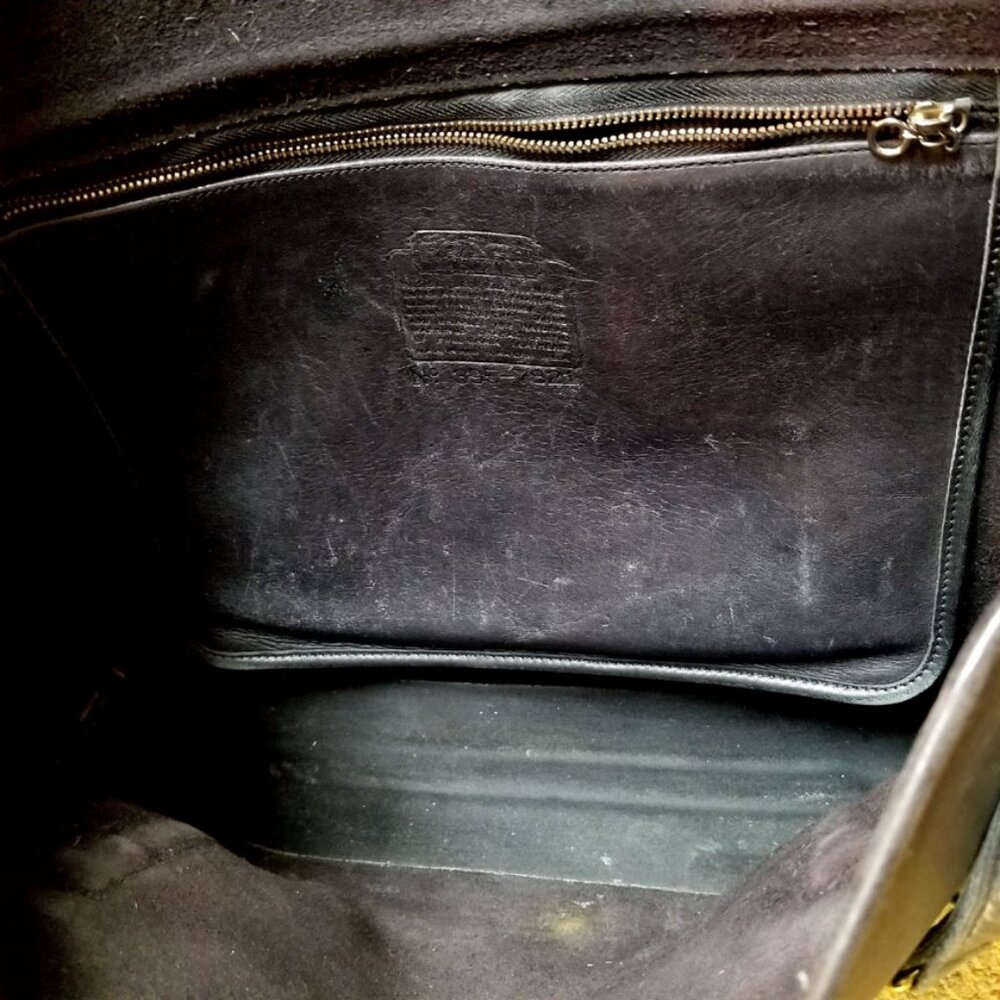True Vintage HUGE Coach Briefcase Size Shoulder Bag - Picture 3 of 4